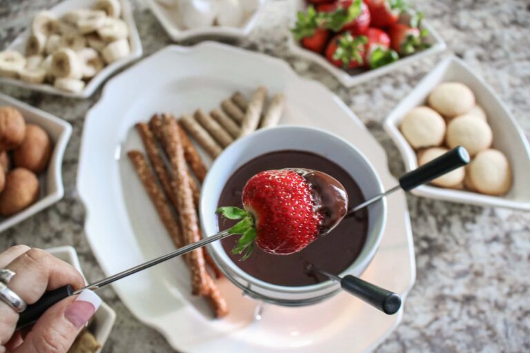 DIY Fondue With SoChatti Chocolate