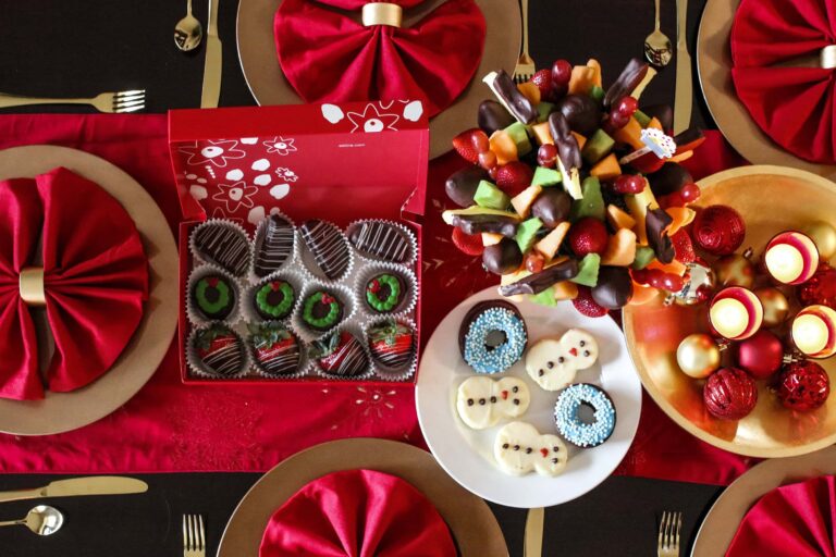 Christmas Table Setting w/ Edible Arrangements