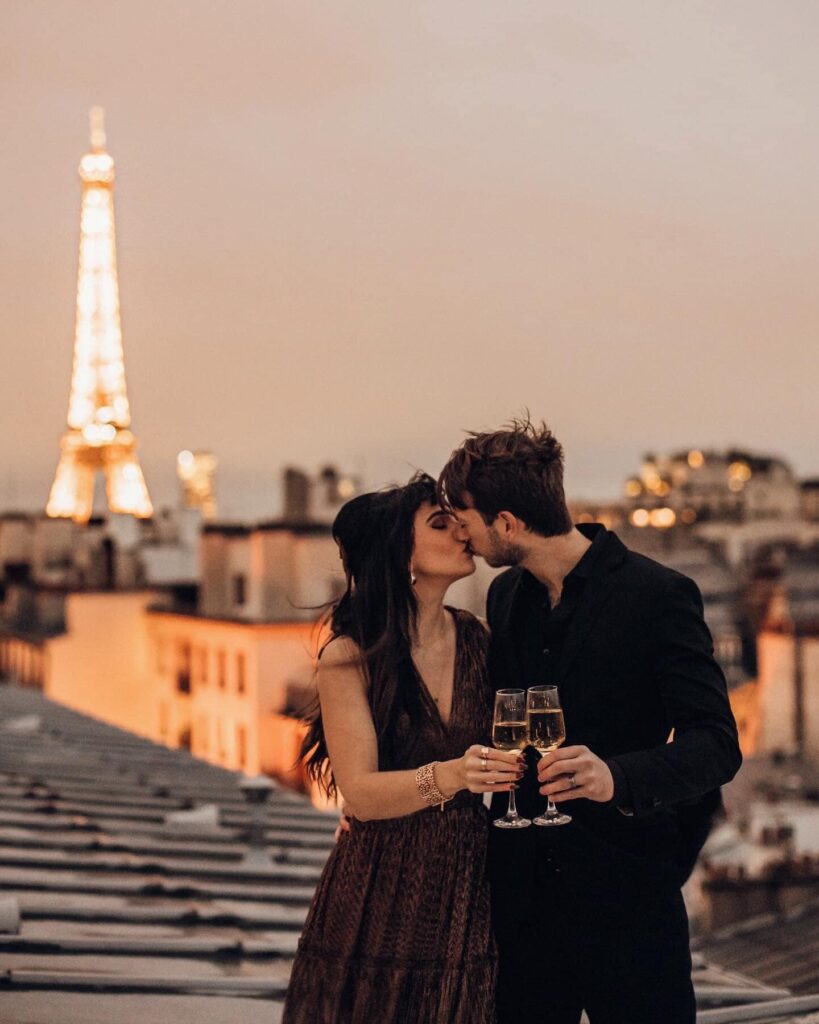 Paris Places for Young Couples to Travel