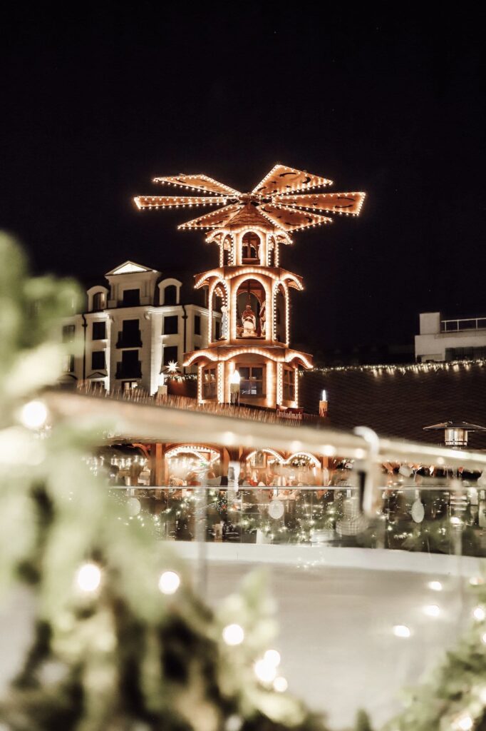 Carmel Christkindlmarkt lights