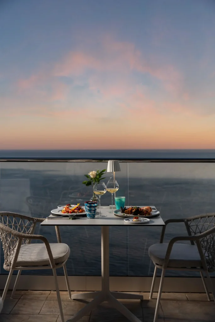 Hotel Eden Roc sunset