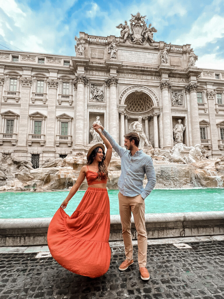 Trevi Fountain couple Trevi Fountain couple