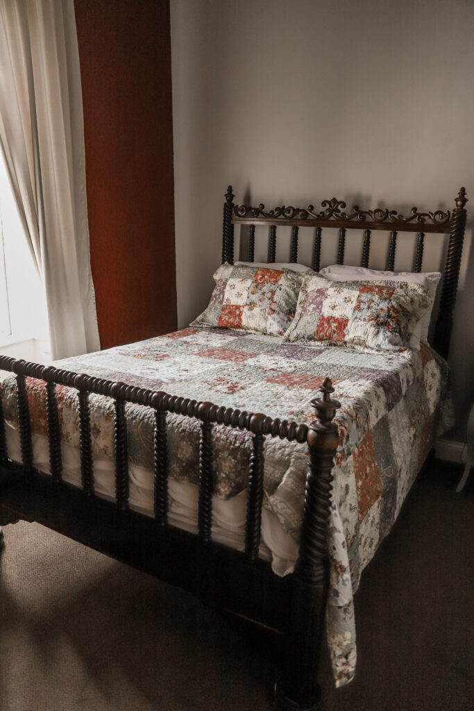 Talbot Inn quilted bed Talbot Inn quilted bed