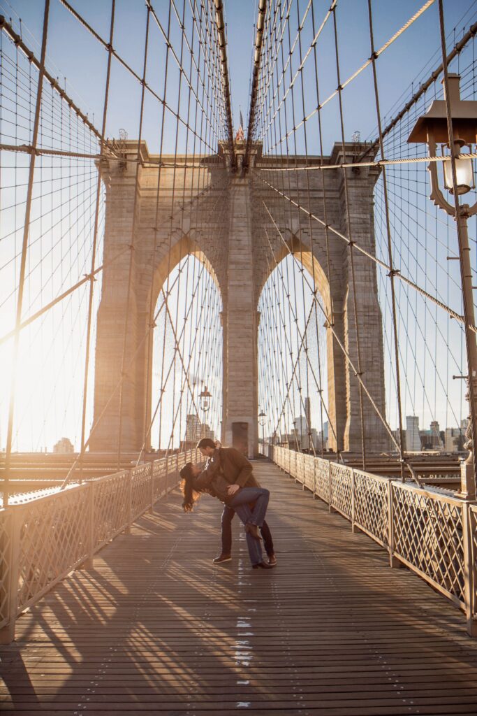 Brooklyn Bridge couple Brooklyn Bridge couple