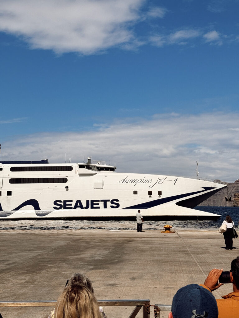 Seajets Athens to Mykonos Seajets Athens to Mykonos
