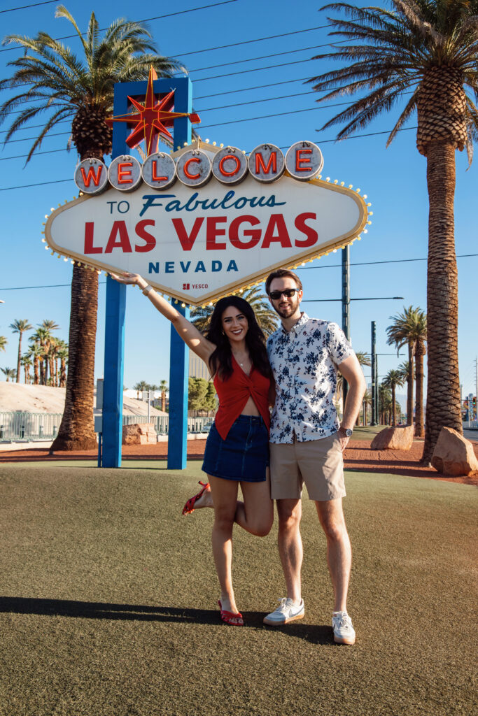 Welcome to Fabulous Las Vegas sign Welcome to Fabulous Las Vegas sign